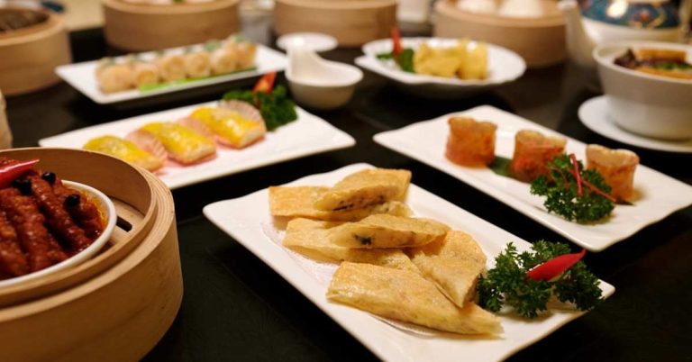 Restaurant Ramada Dining Experience: Where Flavor Meets Refined Hospitality